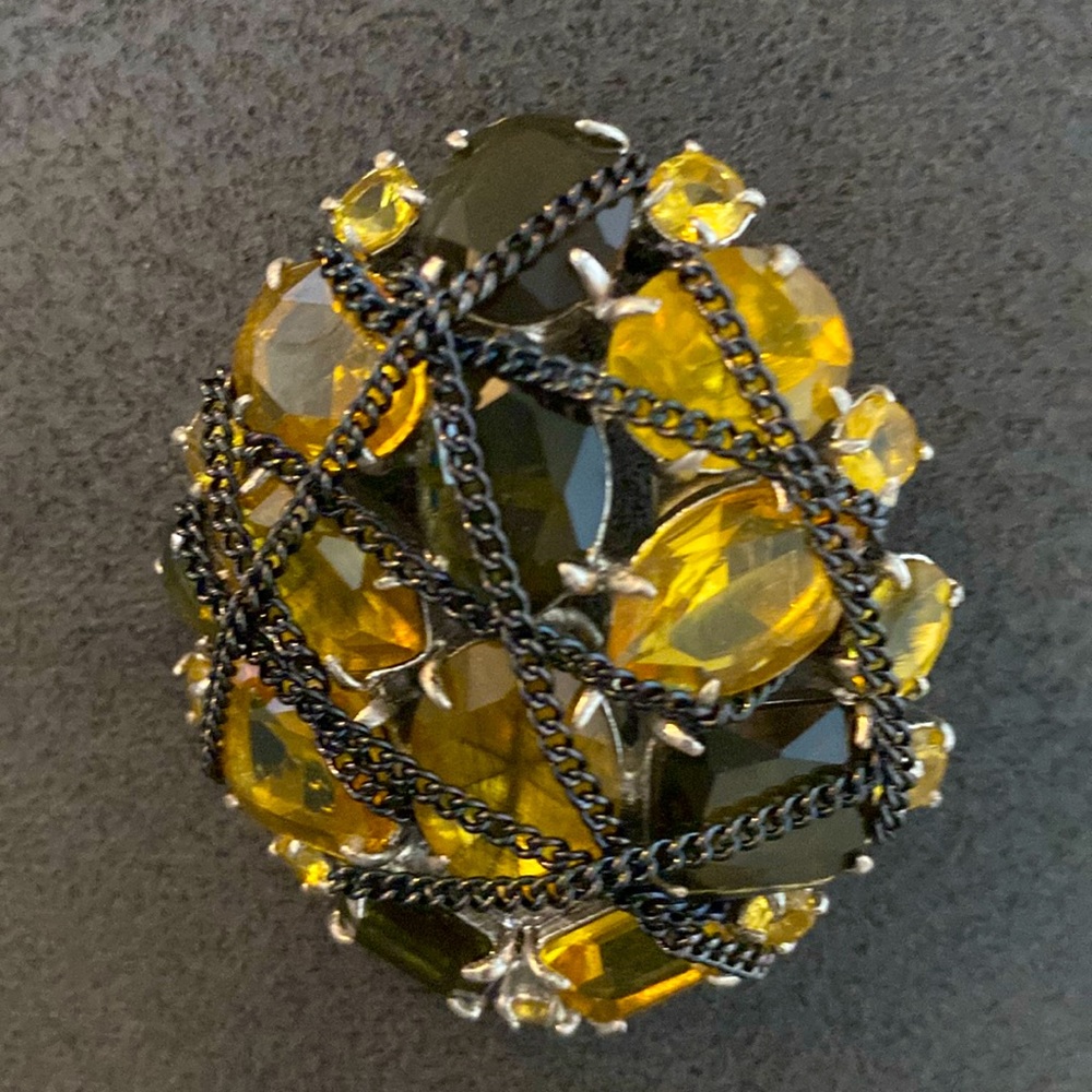 STELLA & DOT VINTAGE BROOCH